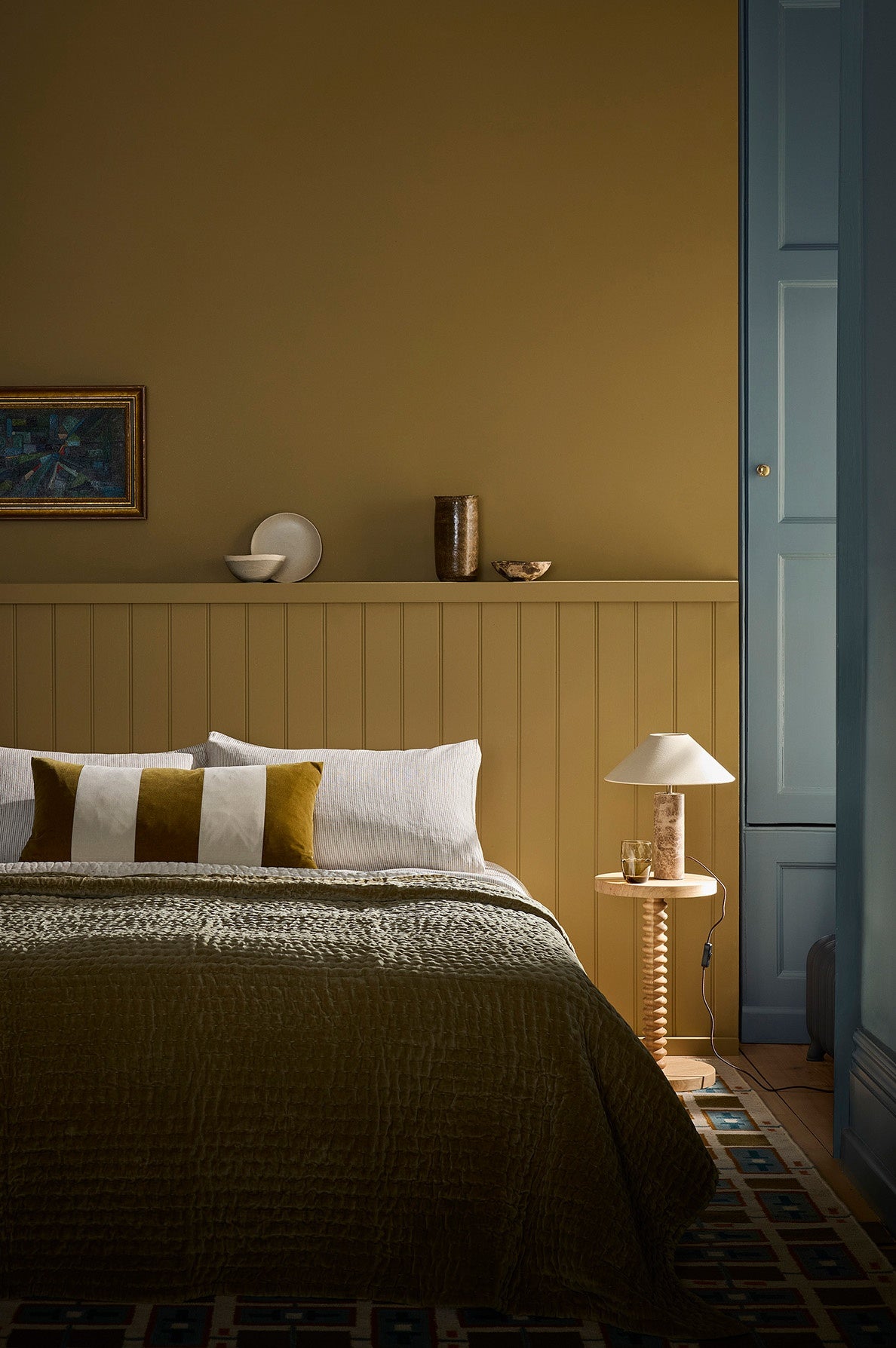 Little Greene Elysian Yellow (356) in een interieur