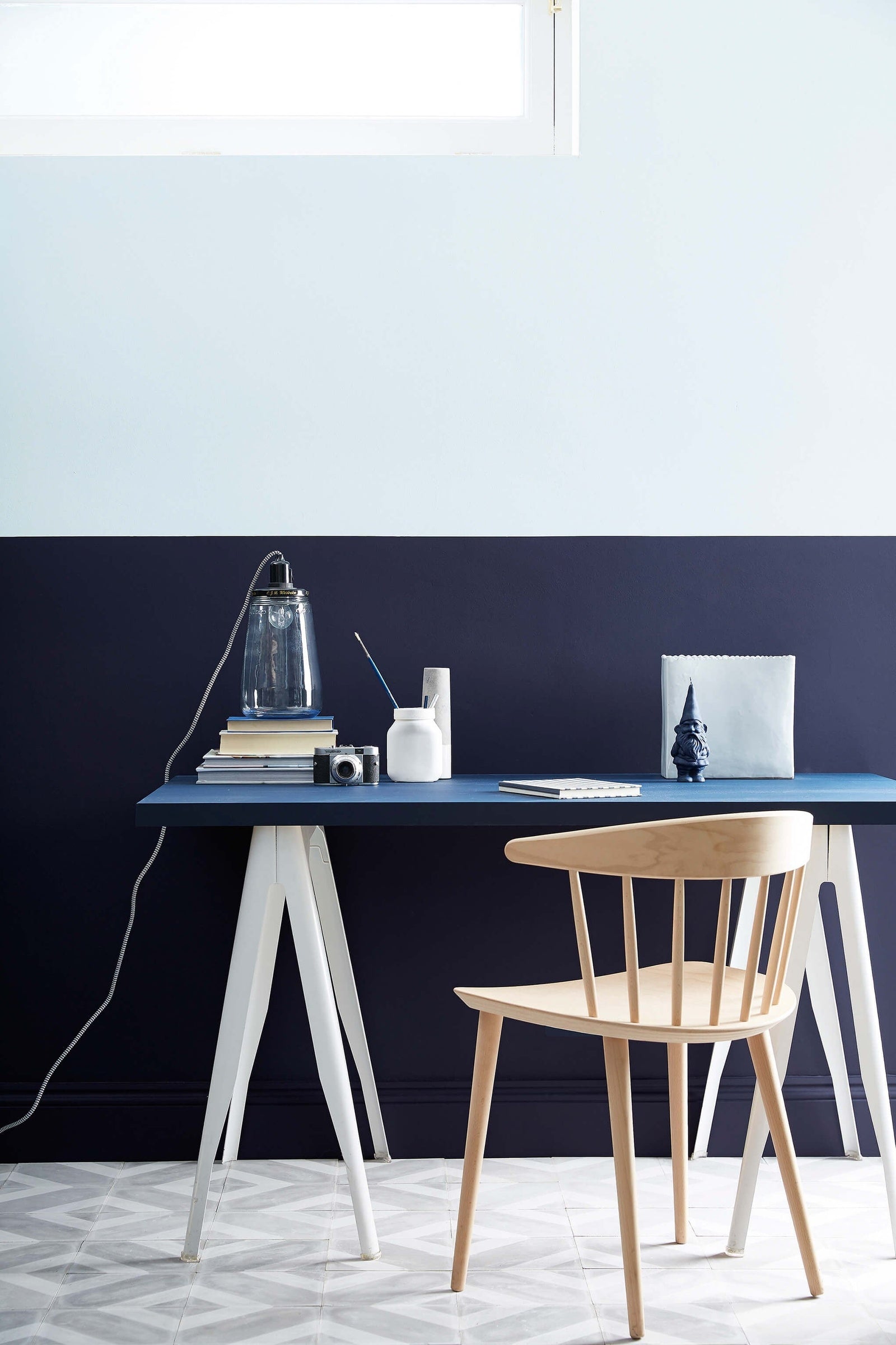 Little Greene Gauze Mid (164) in een interieur