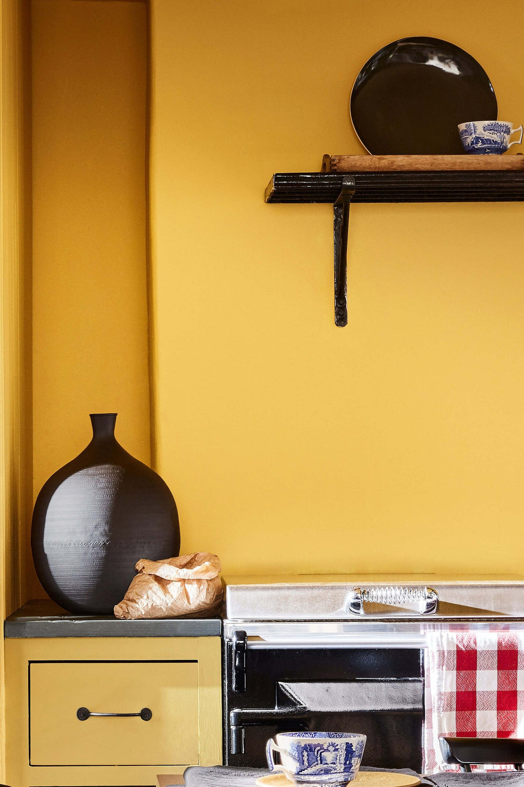 Little Greene Giallo (337) - Tester in een interieur