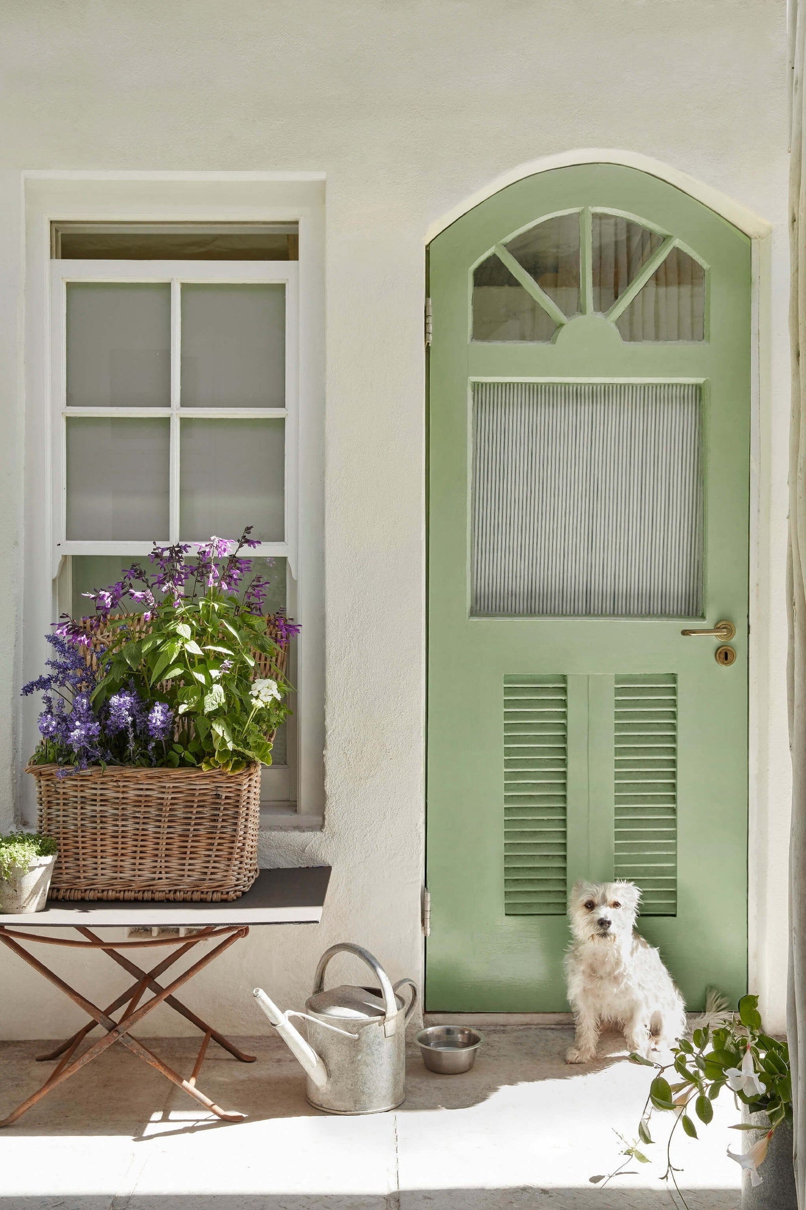 Little Greene Green Stone Light (269) in een interieur