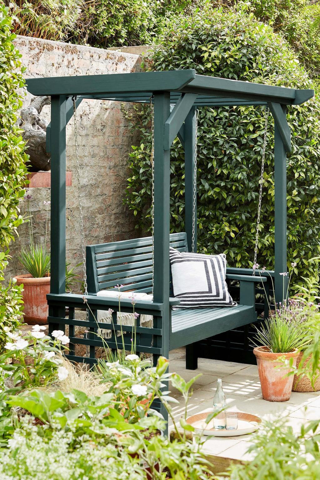 Little Greene Harley Green (312) - Tester in een interieur