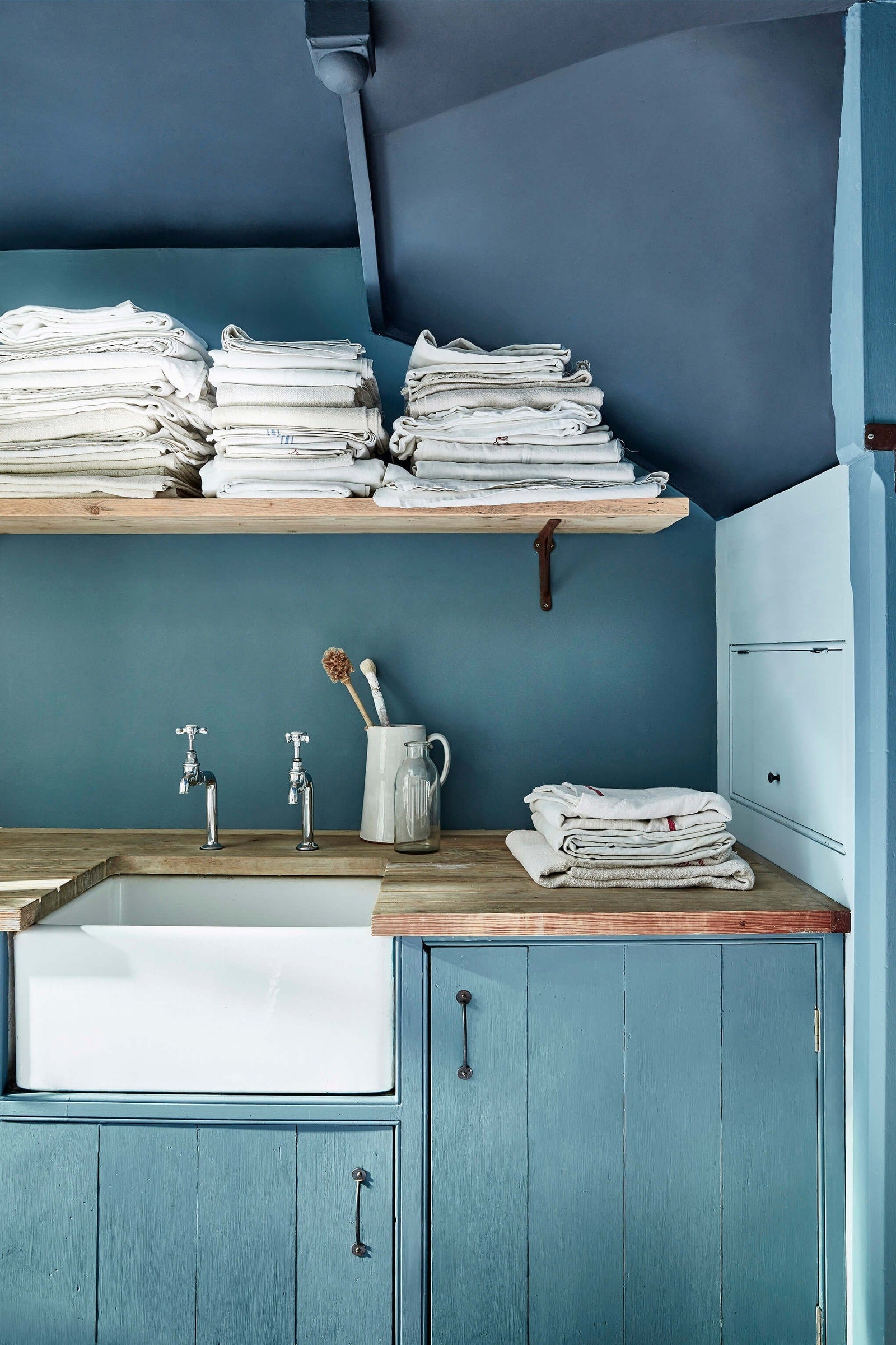 Little Greene Hick's Blue (208) - Tester in een interieur