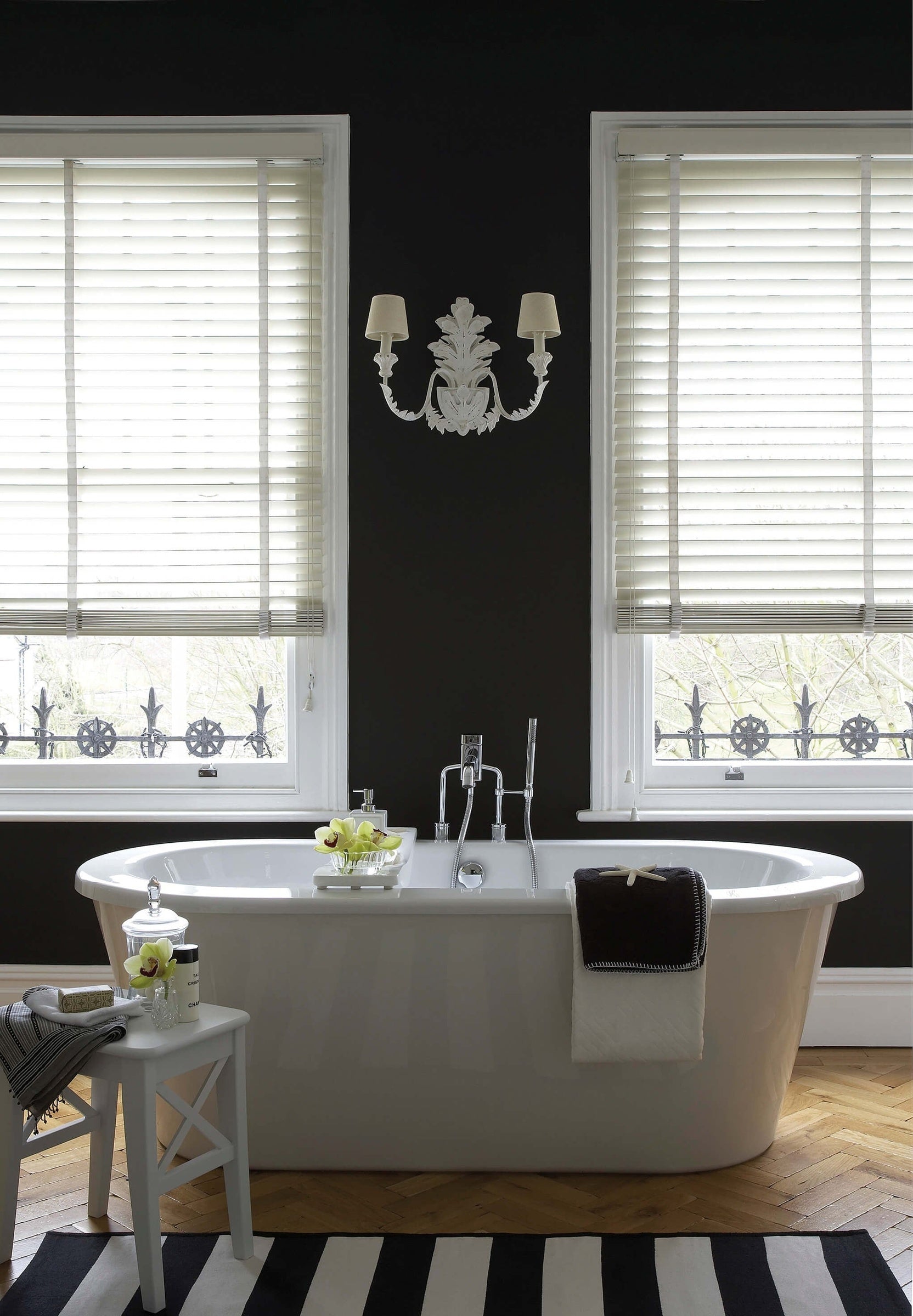 Little Greene Jack Black (119) - Tester in een interieur