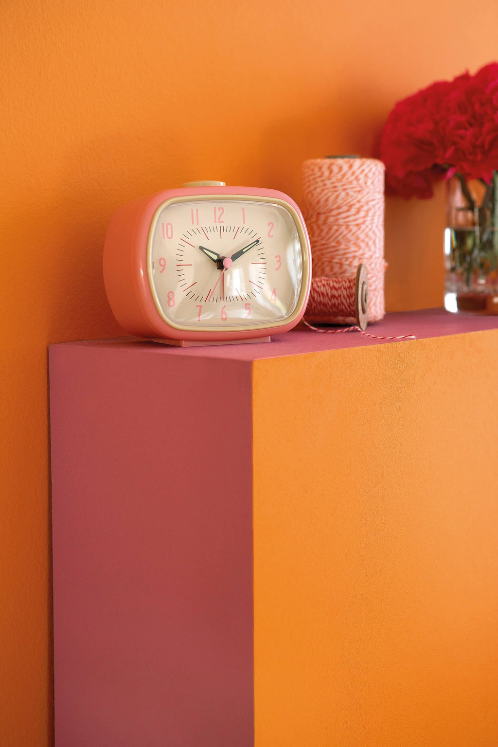 Little Greene Marigold (209) in een interieur