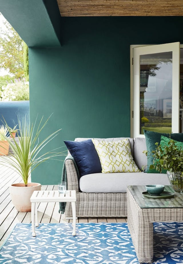Little Greene Mid Azure Green (96) - Tester in een interieur