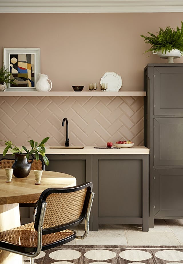 Little Greene Mochi (344) in een interieur