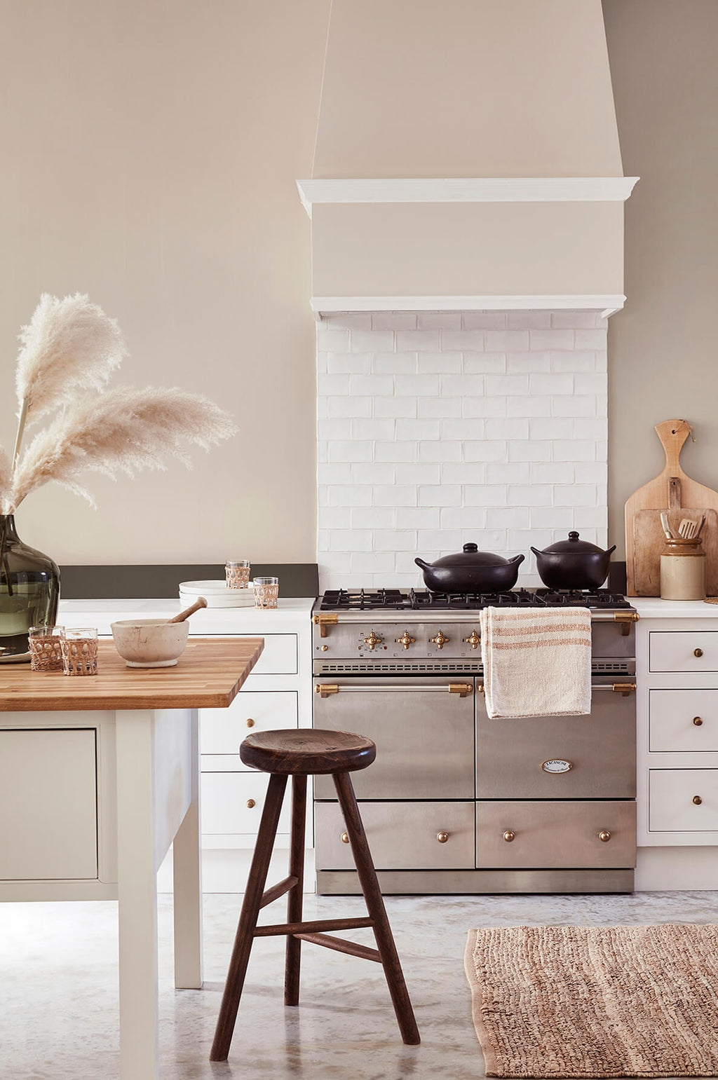 Little Greene Mushroom (142) - Tester in een interieur