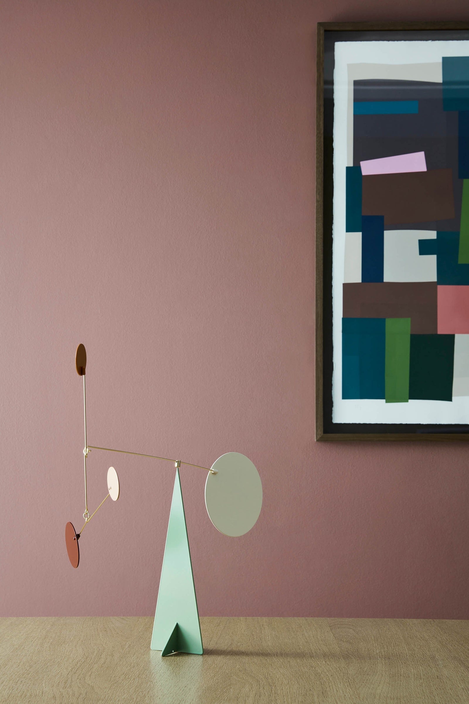 Little Greene Nether Red (315) in een interieur