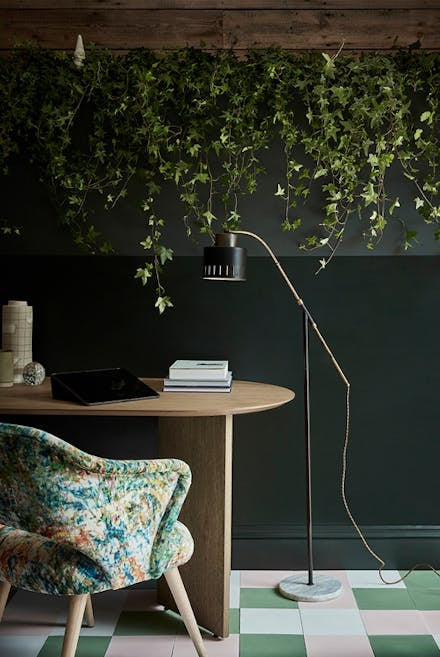 Little Greene Obsidian Green (216) - Tester in een interieur