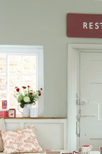 Little Greene Pearl Colour Dark (169) in een interieur