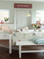 Little Greene Pearl Colour Mid (168) in een interieur