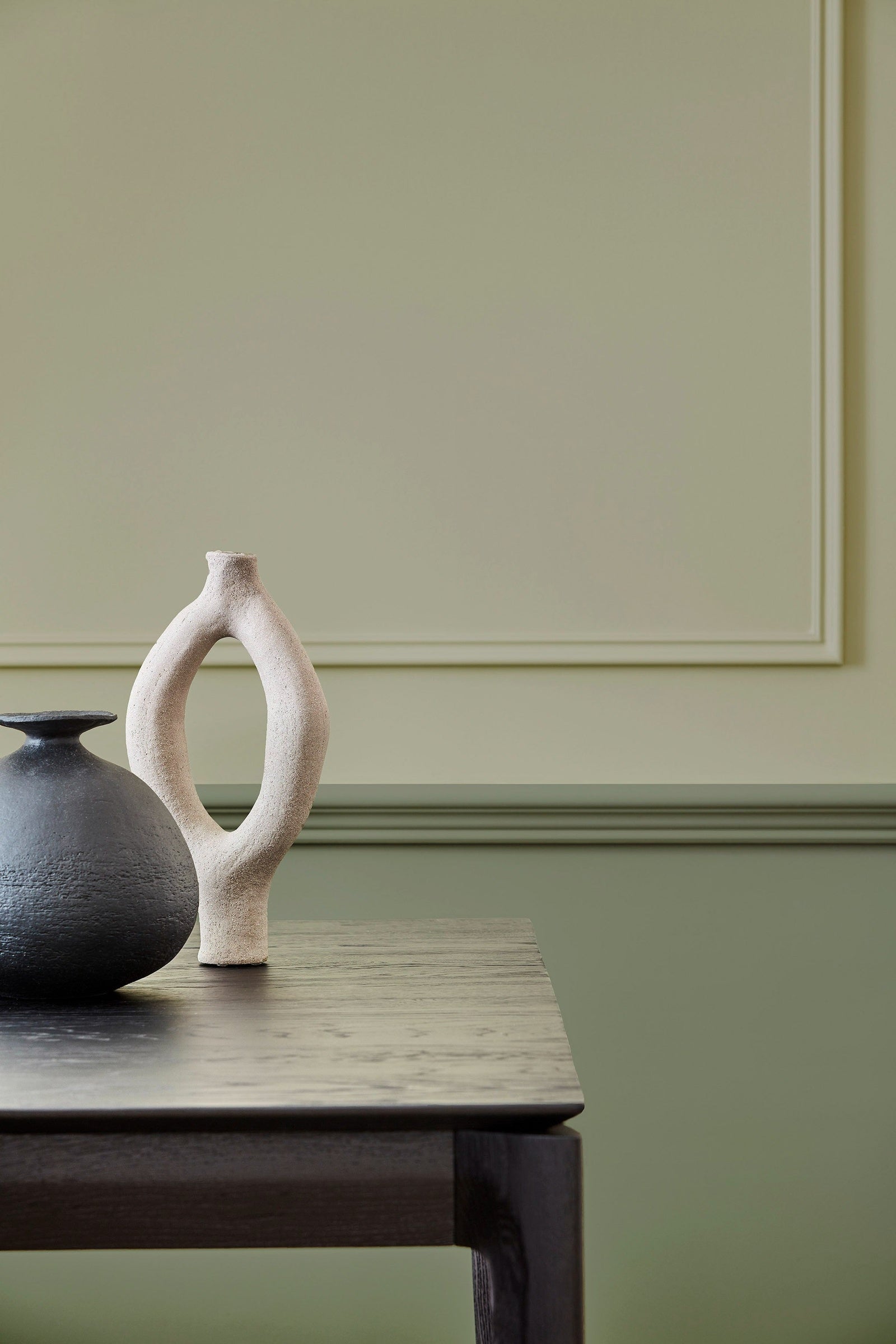 Little Greene Sage Green (80) - Tester in een interieur