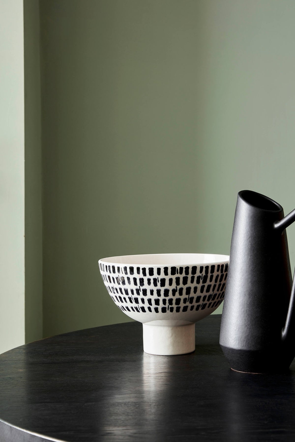 Little Greene Sage Green (80) - Tester in een interieur