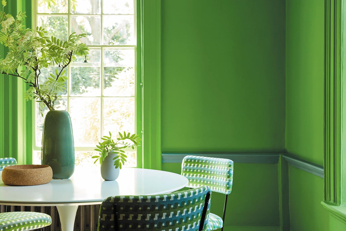 Little Greene Sage & Onions (288) in een interieur