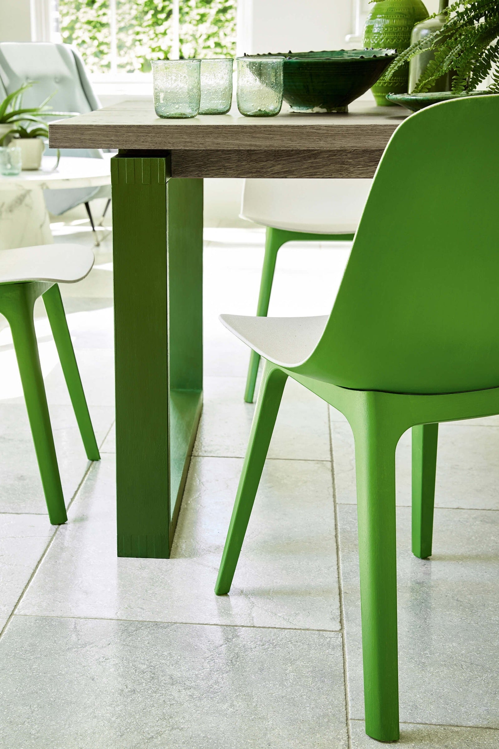 Little Greene Sage & Onions (288) in een interieur