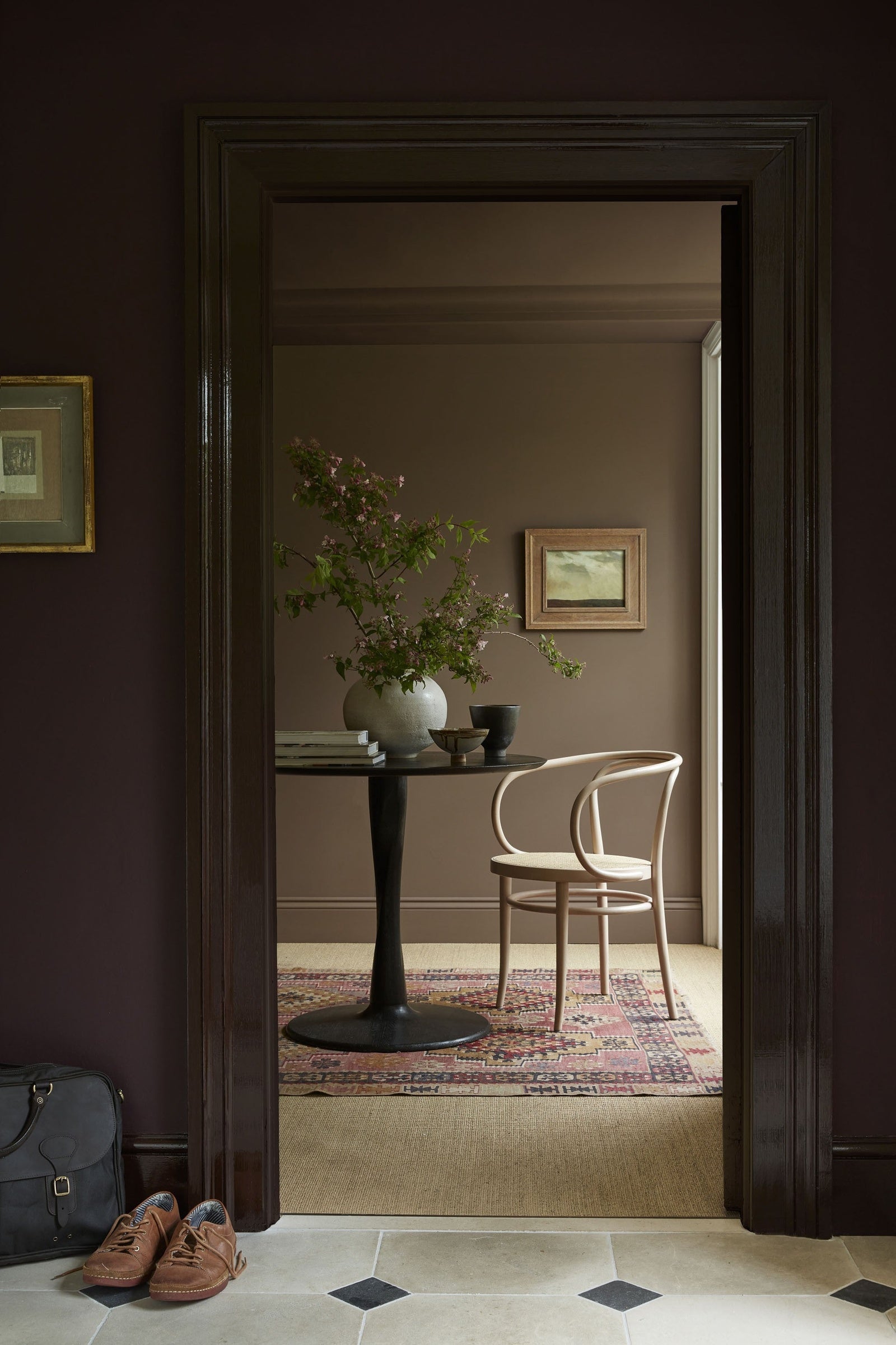 Little Greene Scullery (318) - Tester in een interieur