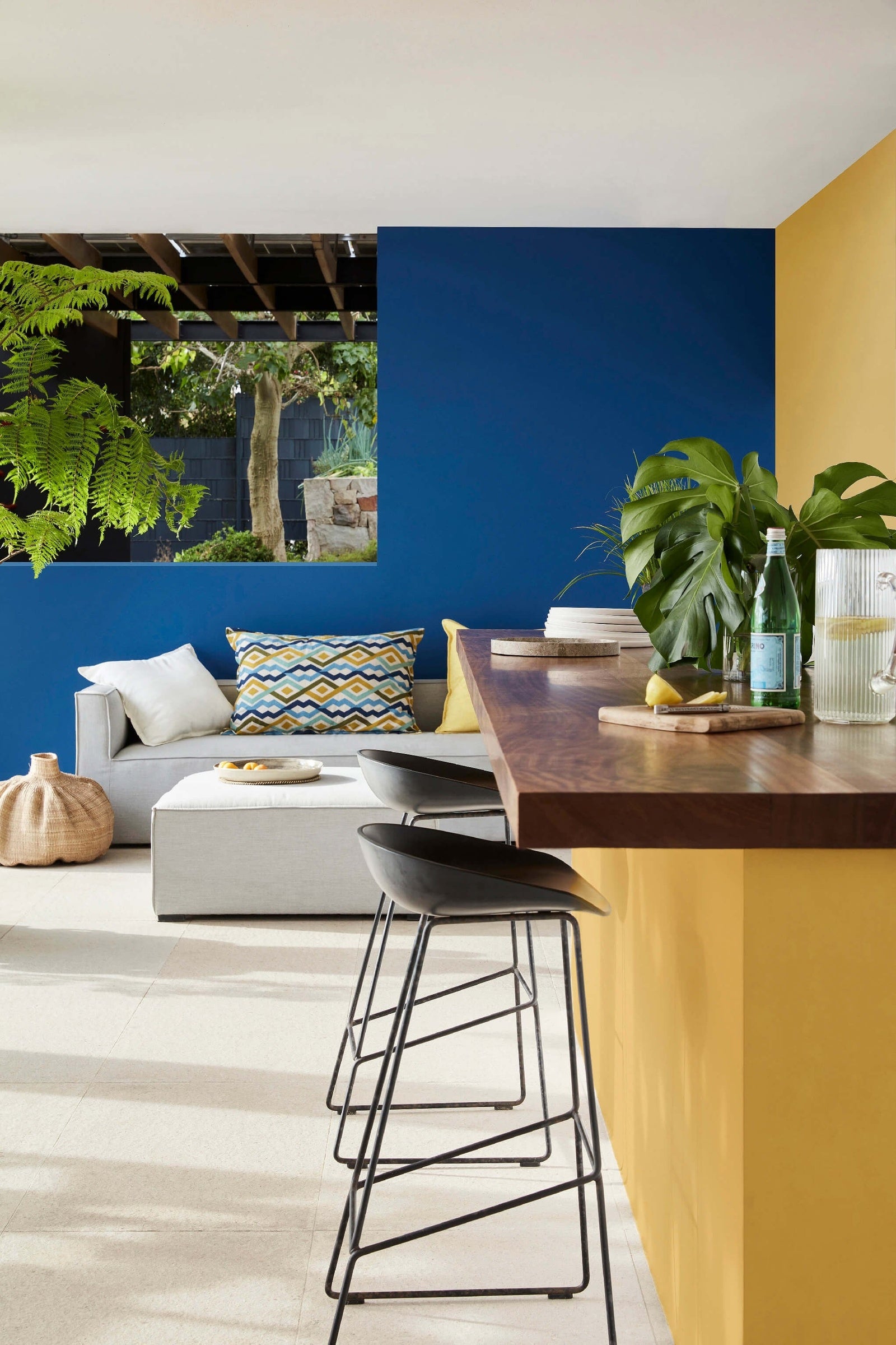 Little Greene Shirting (129) in een interieur