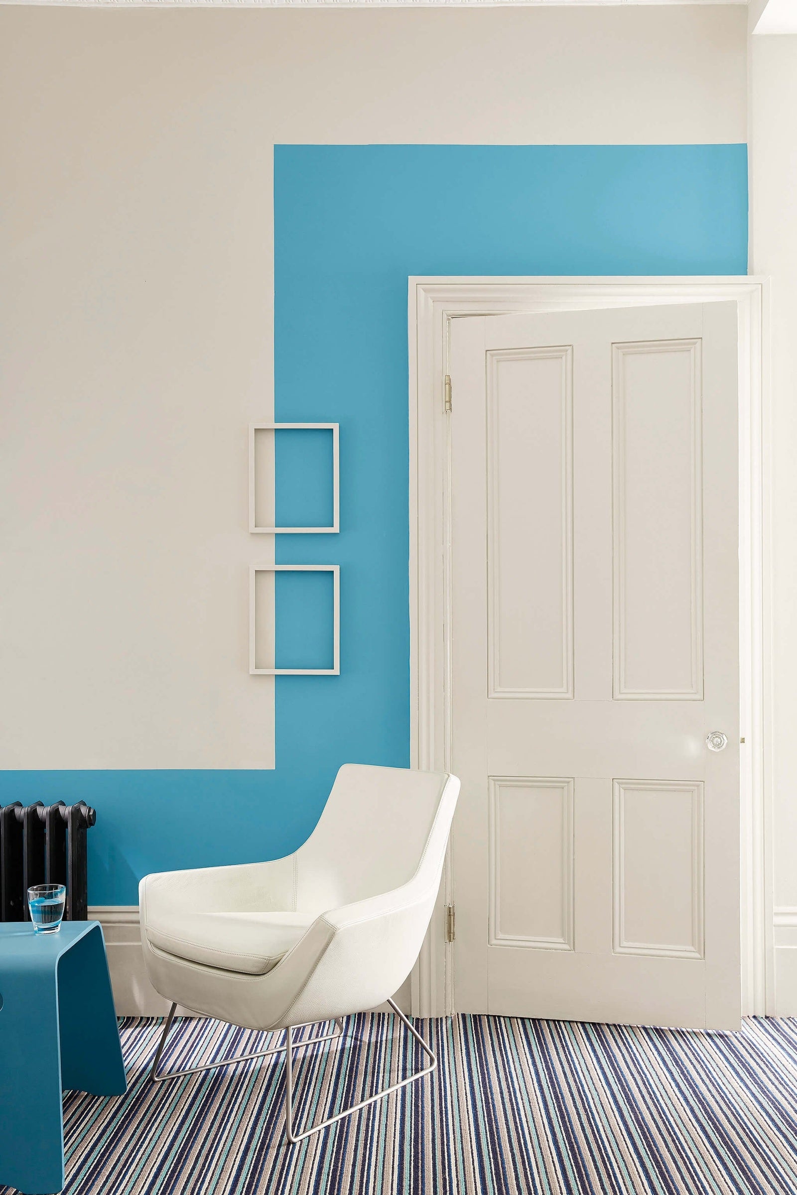 Little Greene Slaked Lime Deep (150) - Tester in een interieur