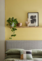 Little Greene Sunlight (135) - Tester in een interieur