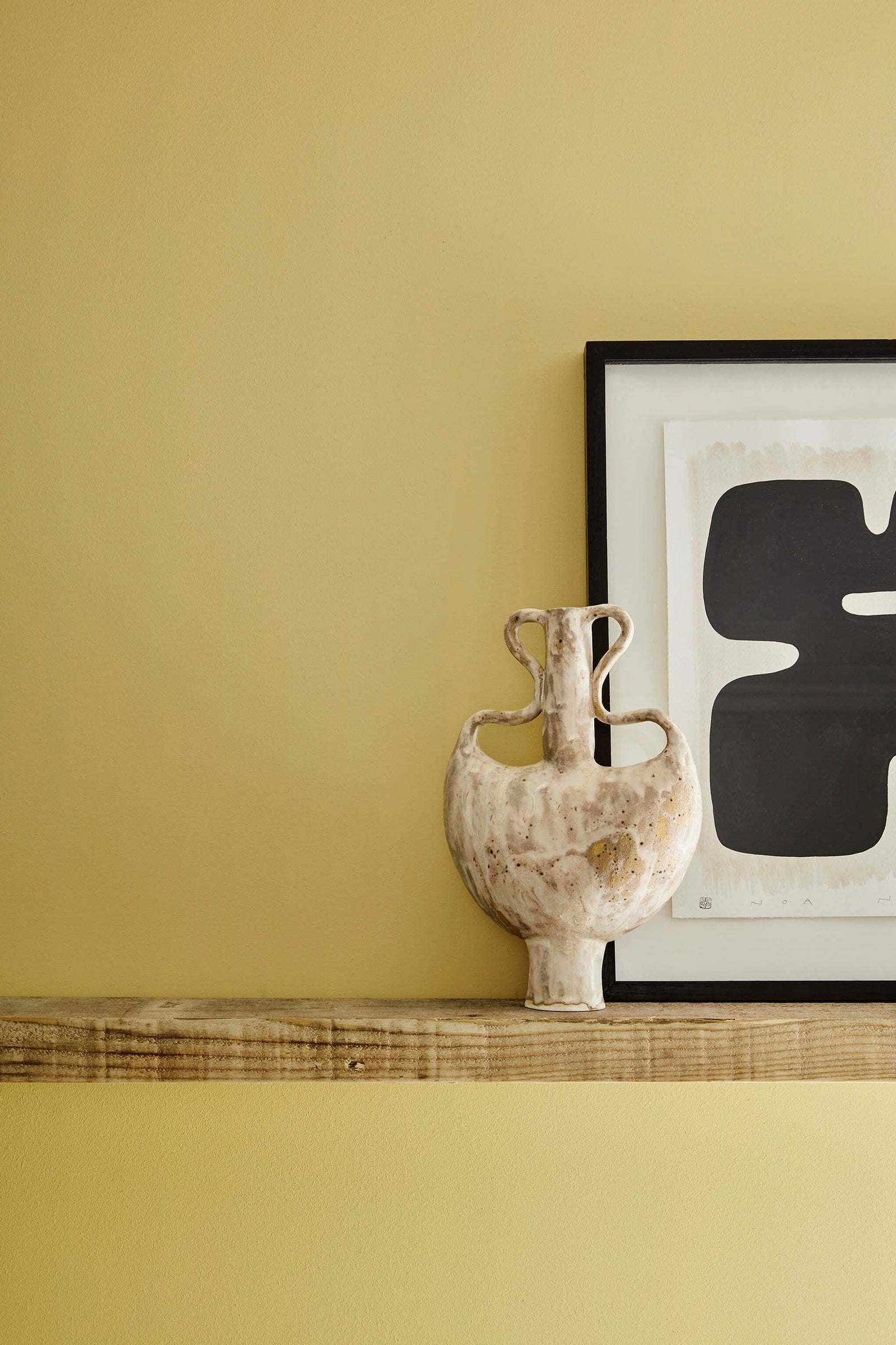 Little Greene Sunlight (135) - Tester in een interieur