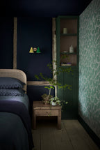 Little Greene Three Farm Green (306) in een interieur