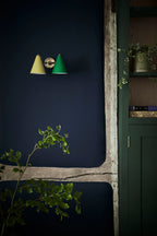 Little Greene Three Farm Green (306) in een interieur