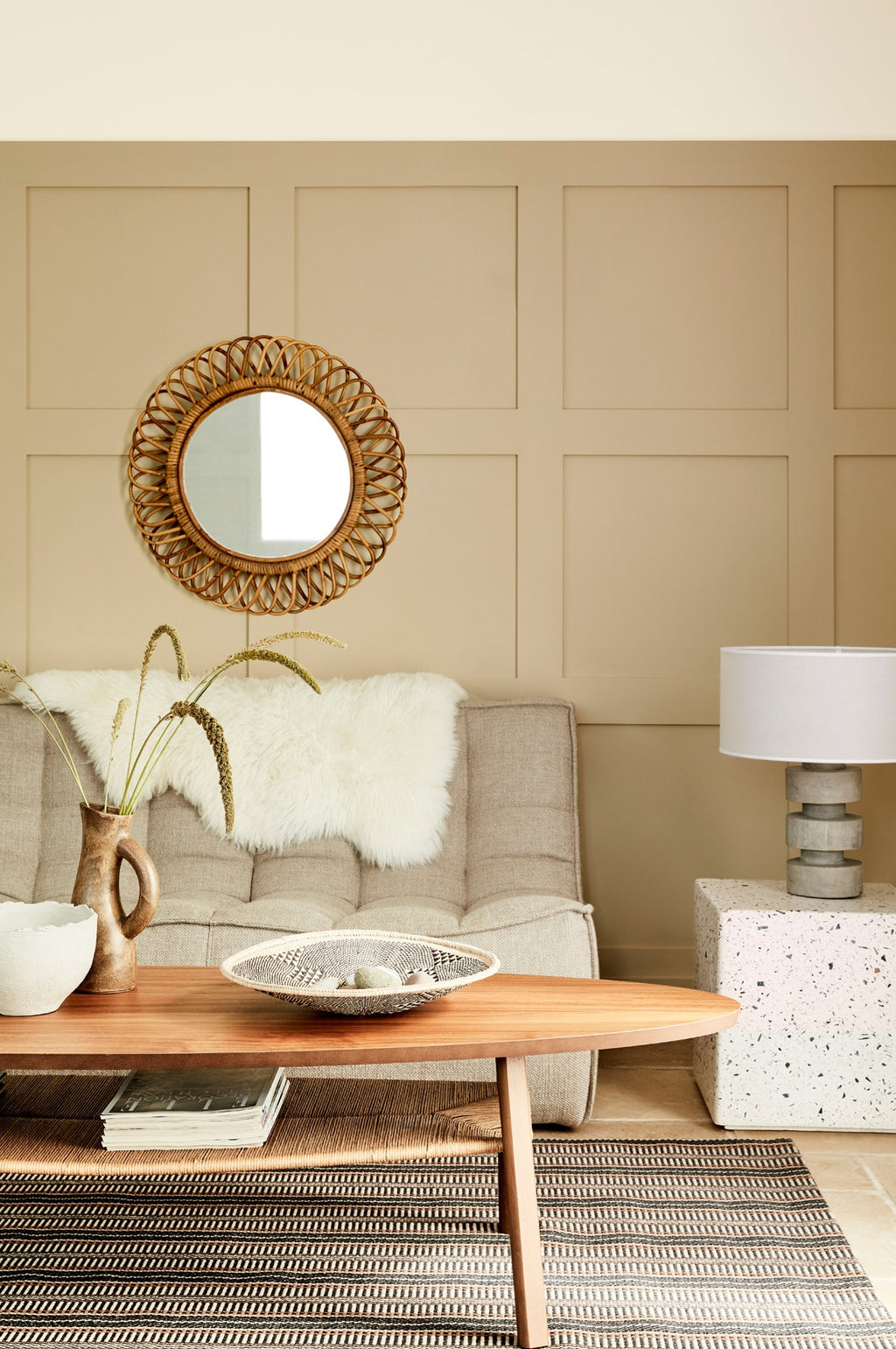 Little Greene Travertine (319) - Tester in een interieur
