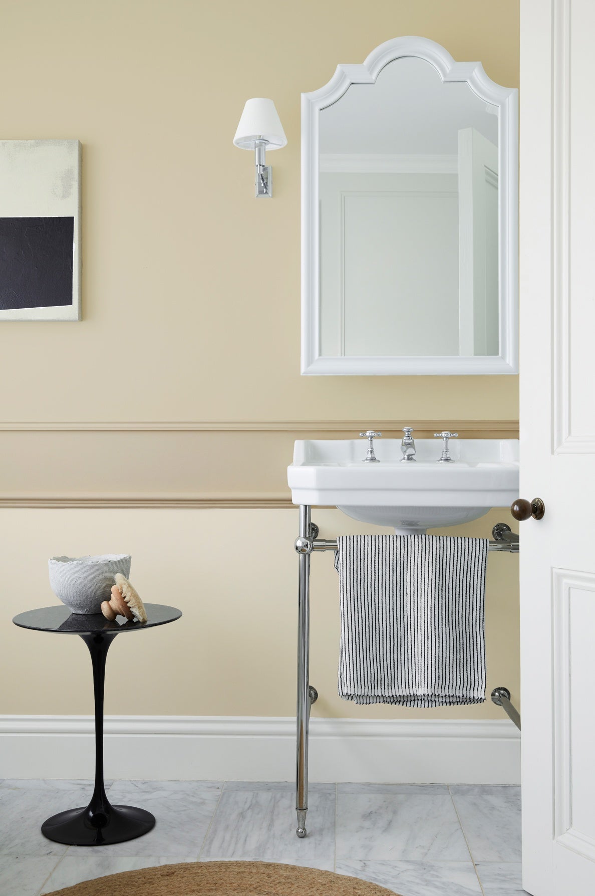 Little Greene Travertine Light (272) in een interieur
