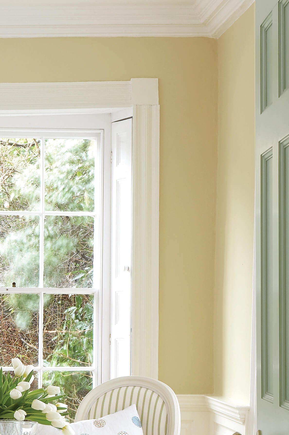Little Greene White Lead Dark (172) in een interieur