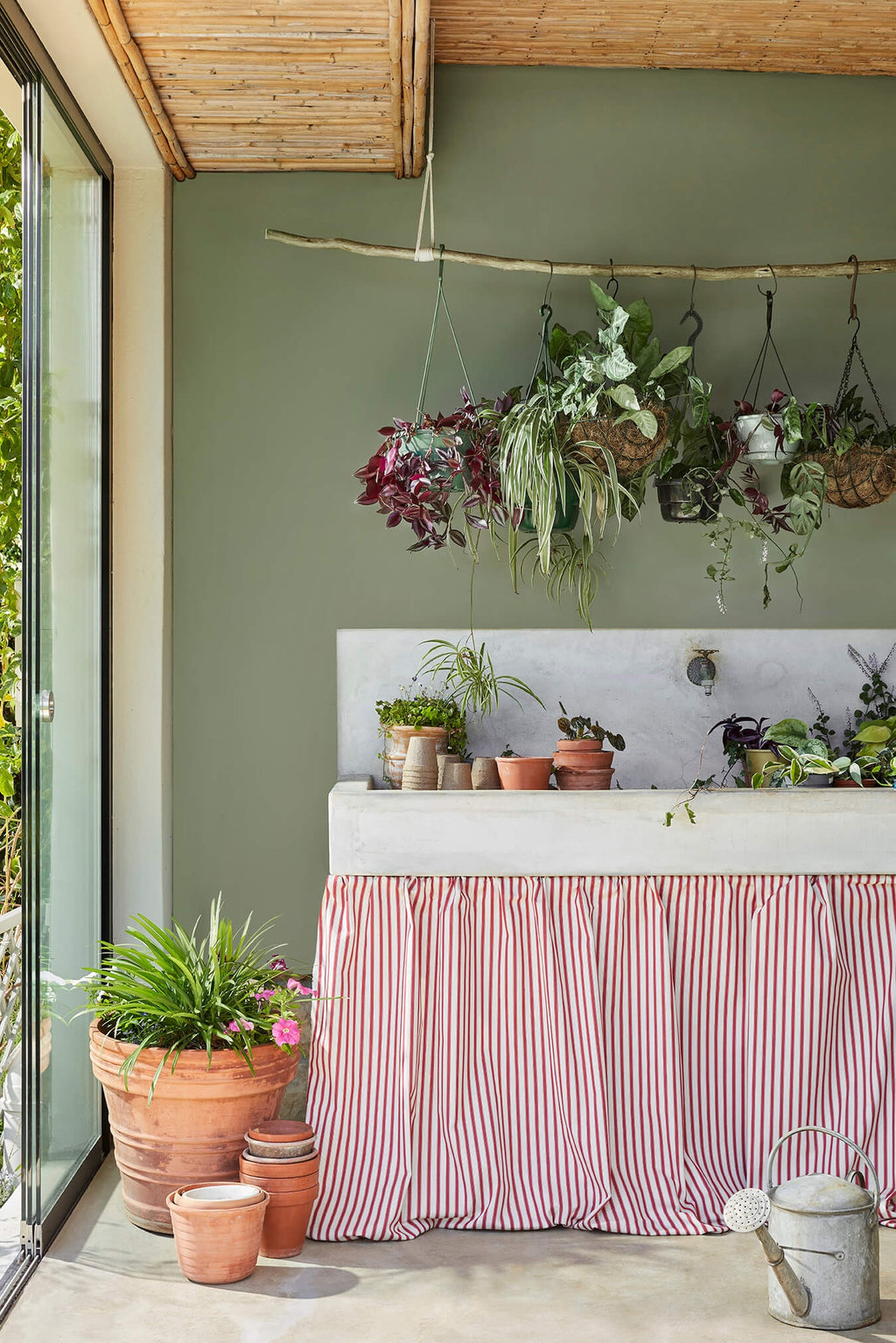 Little Greene Windmill Lane (296) in een interieur