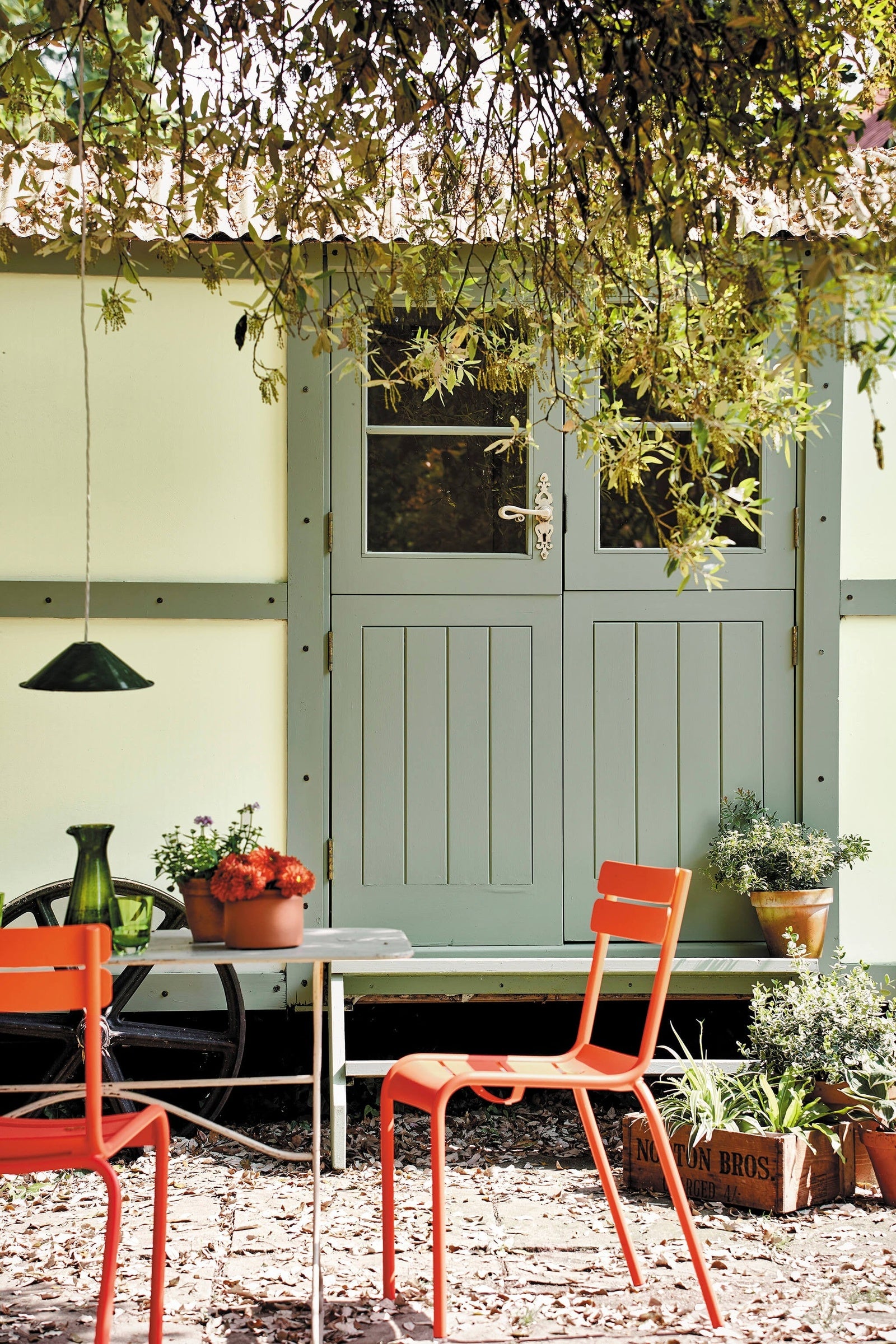 Little Greene Windmill Lane (296) - Tester in een interieur