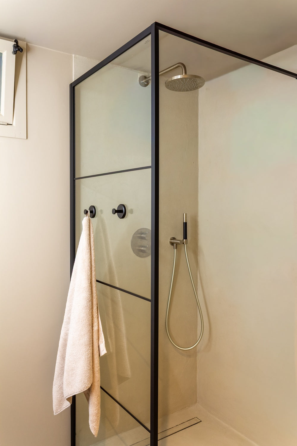 Pure & Original North Sea Silt Massif muurverf in interieur