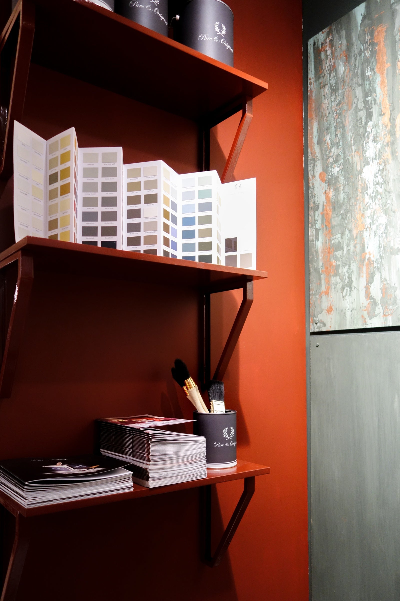 Pure & Original Old Red Licetto muurverf in interieur