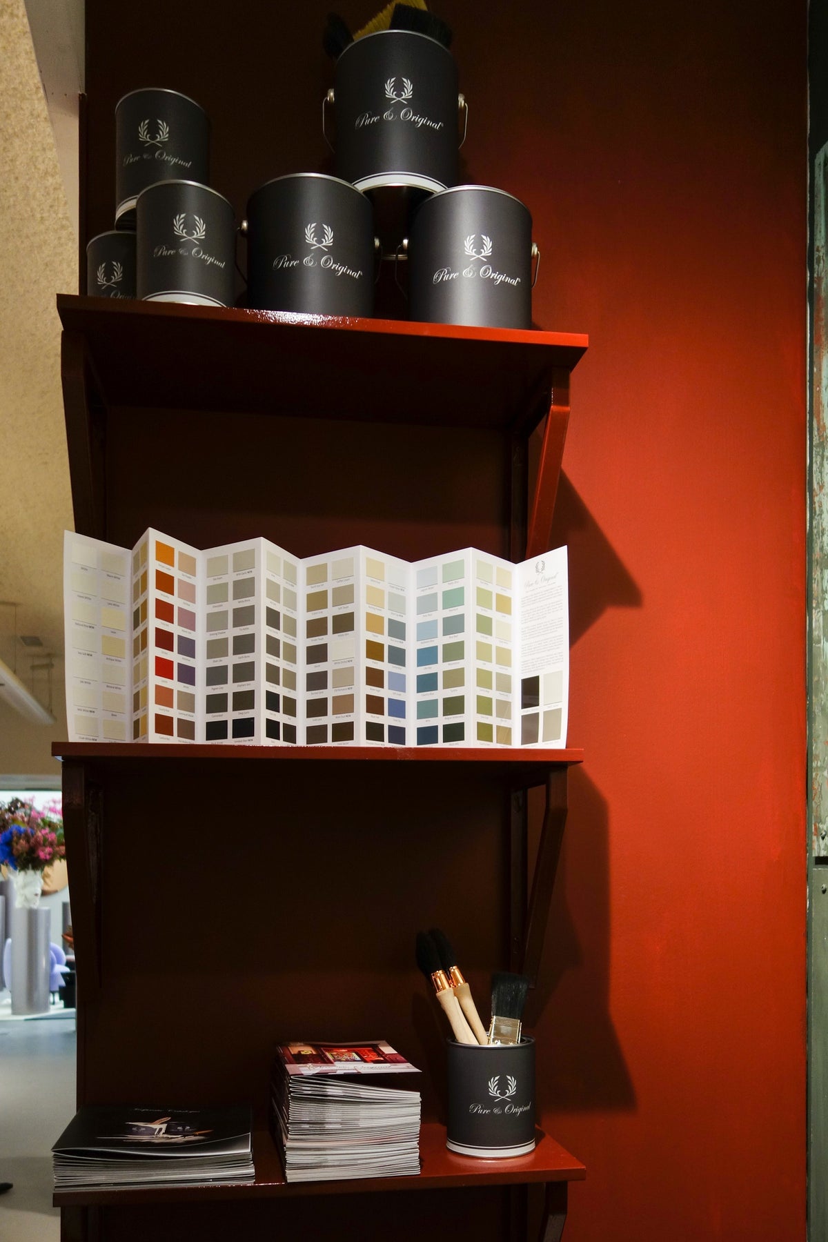 Pure & Original Old Red Traditional Paint lakverf in interieur
