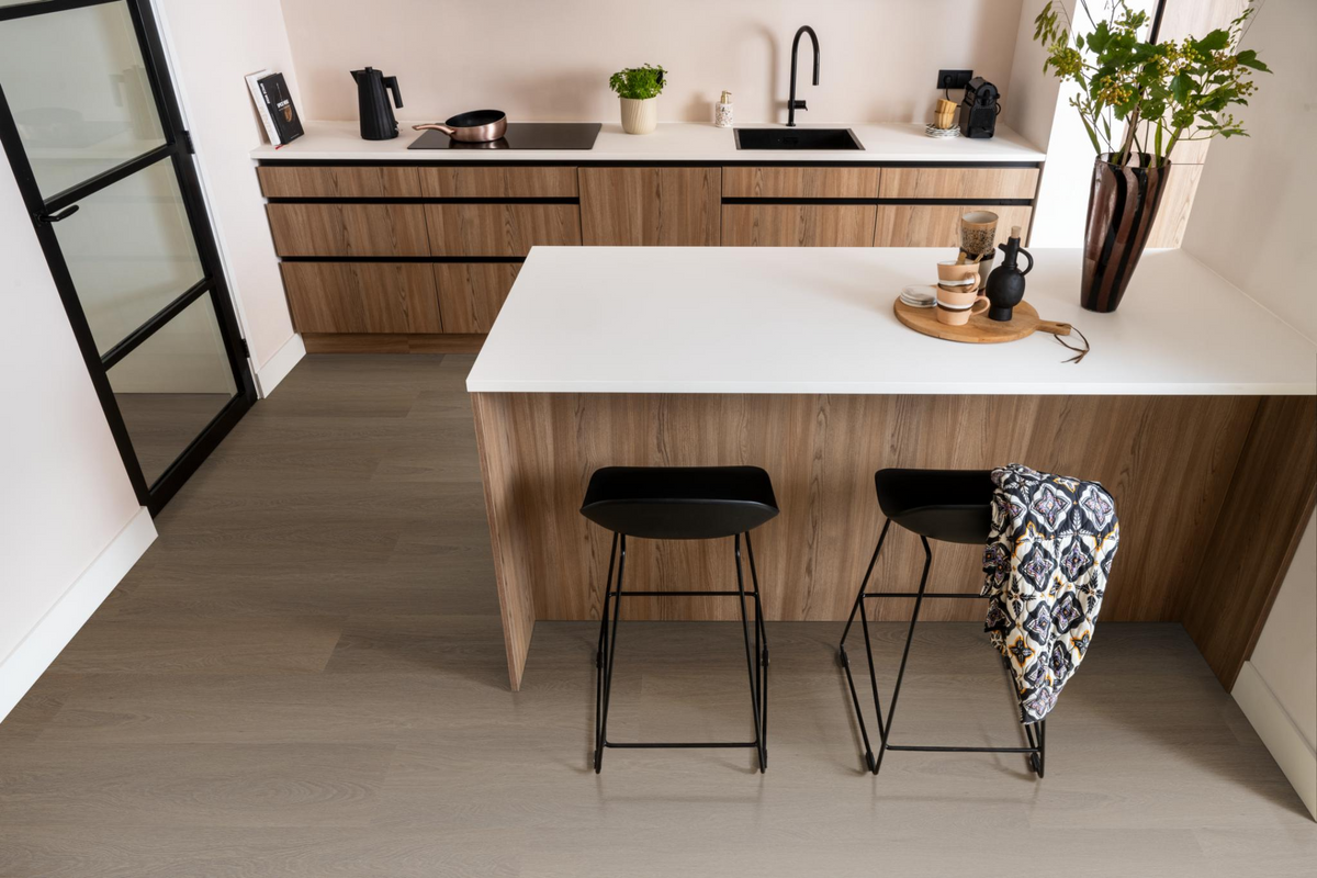 Ambiant Estino Brown 1615 - Plak PVC Stroken