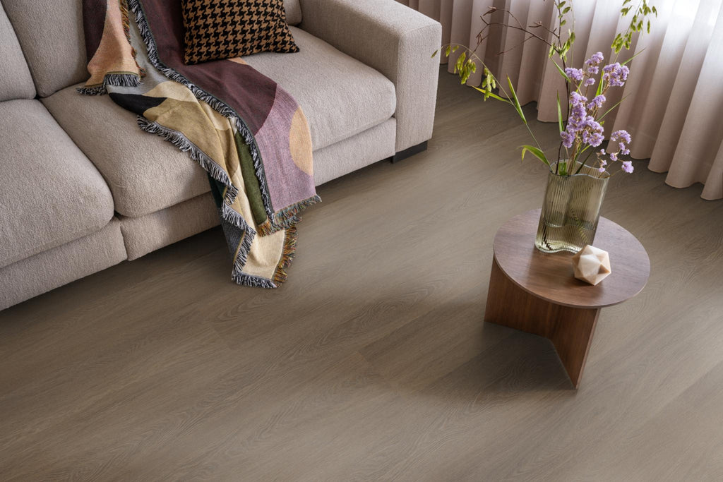 Ambiant Estino Brown 2615 - Klik PVC Stroken - sfeerbeeld