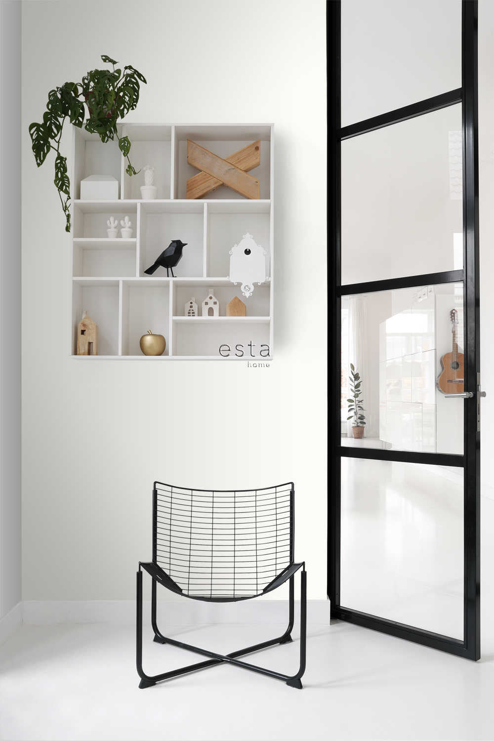 Esta Home Black & White with a splash of Gold 137020