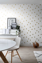 Esta Home Black & White with a splash of Gold 138943