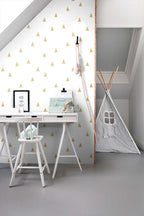 Esta Home Black & White with a splash of Gold 138943