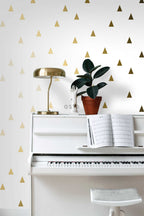 Esta Home Black & White with a splash of Gold 138943