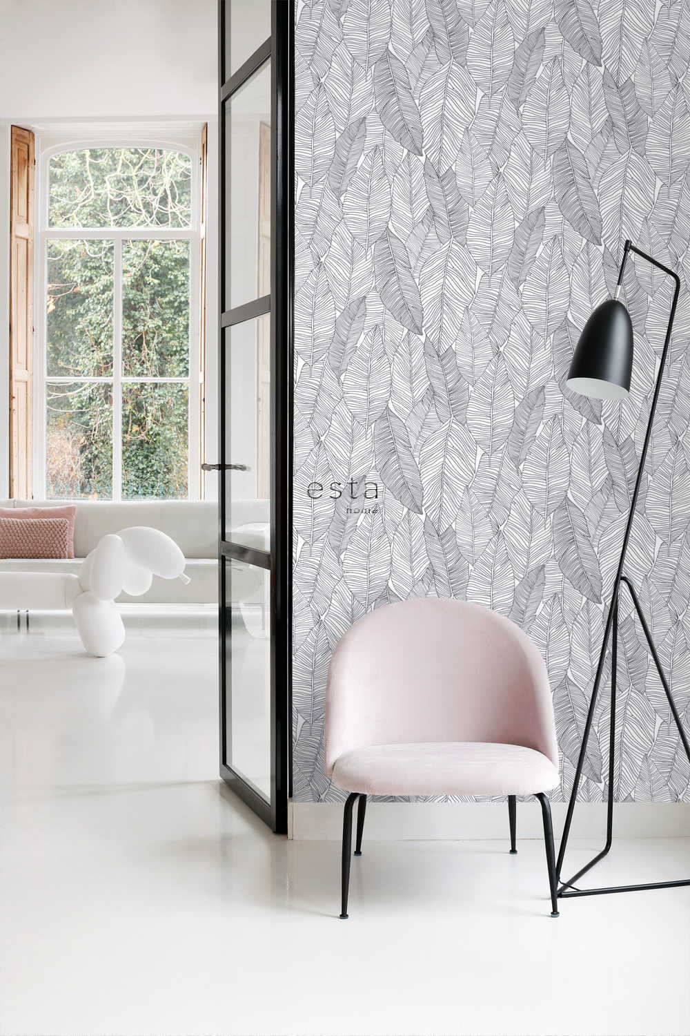 Esta Home Black & White with a splash of Gold 139011