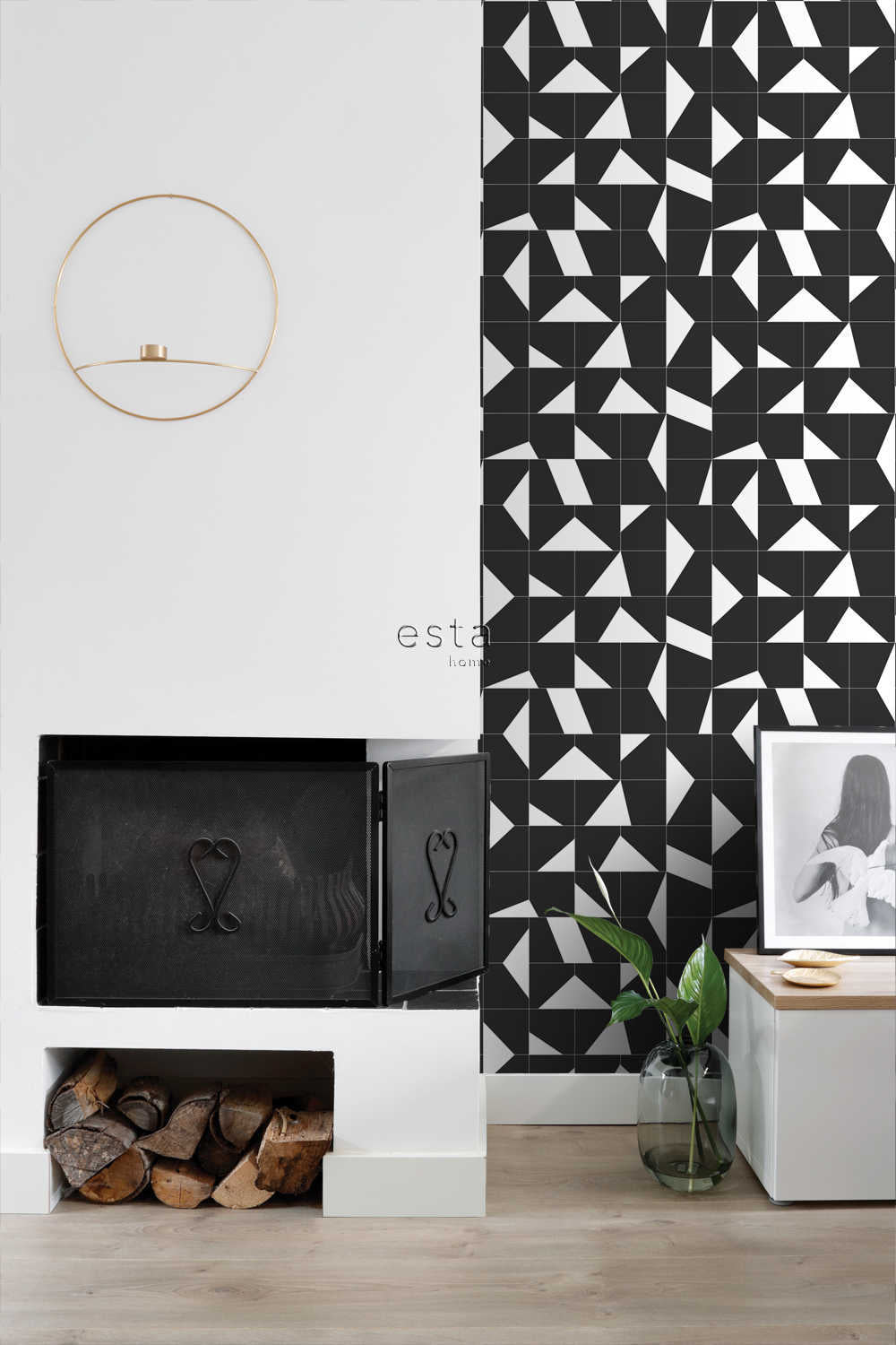 Esta Home Black & White with a splash of Gold 139087