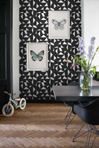 Esta Home Black & White with a splash of Gold 139087