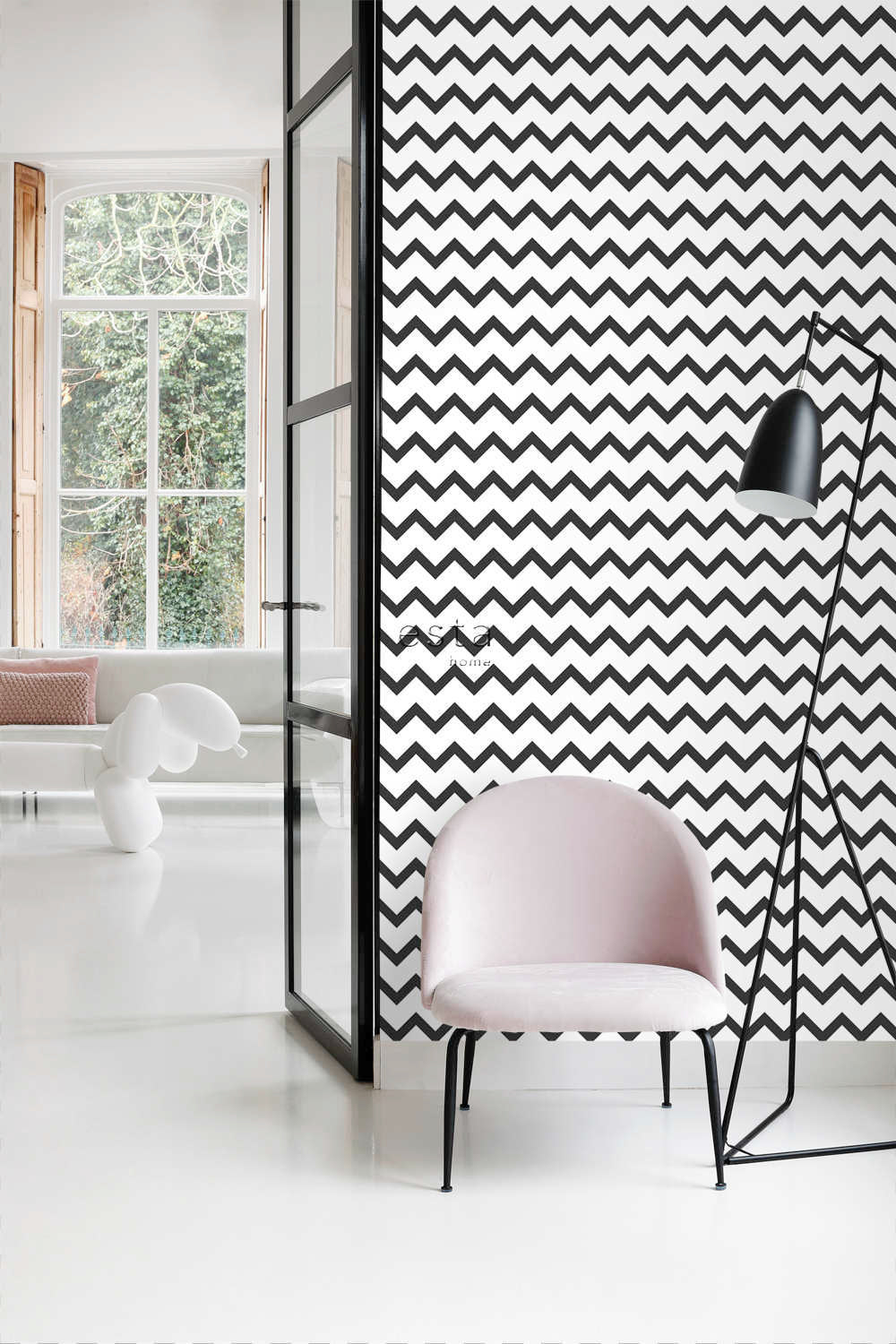 Esta Home Black & White with a splash of Gold 139115