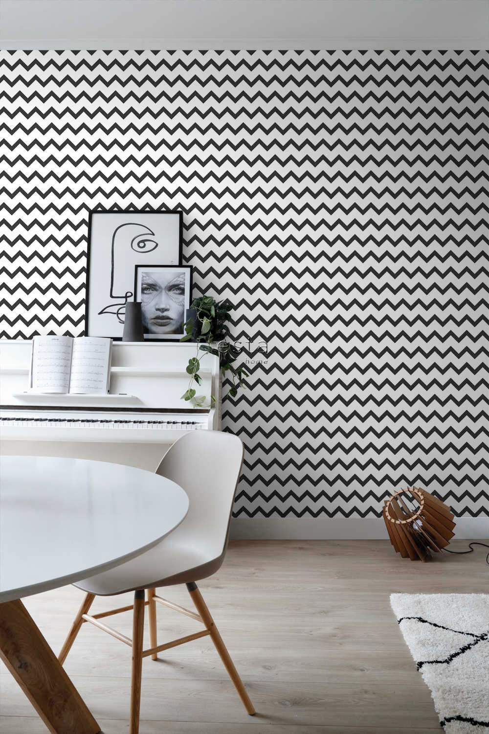 Esta Home Black & White with a splash of Gold 139115
