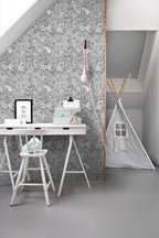 Esta Home Black & White with a splash of Gold 139117
