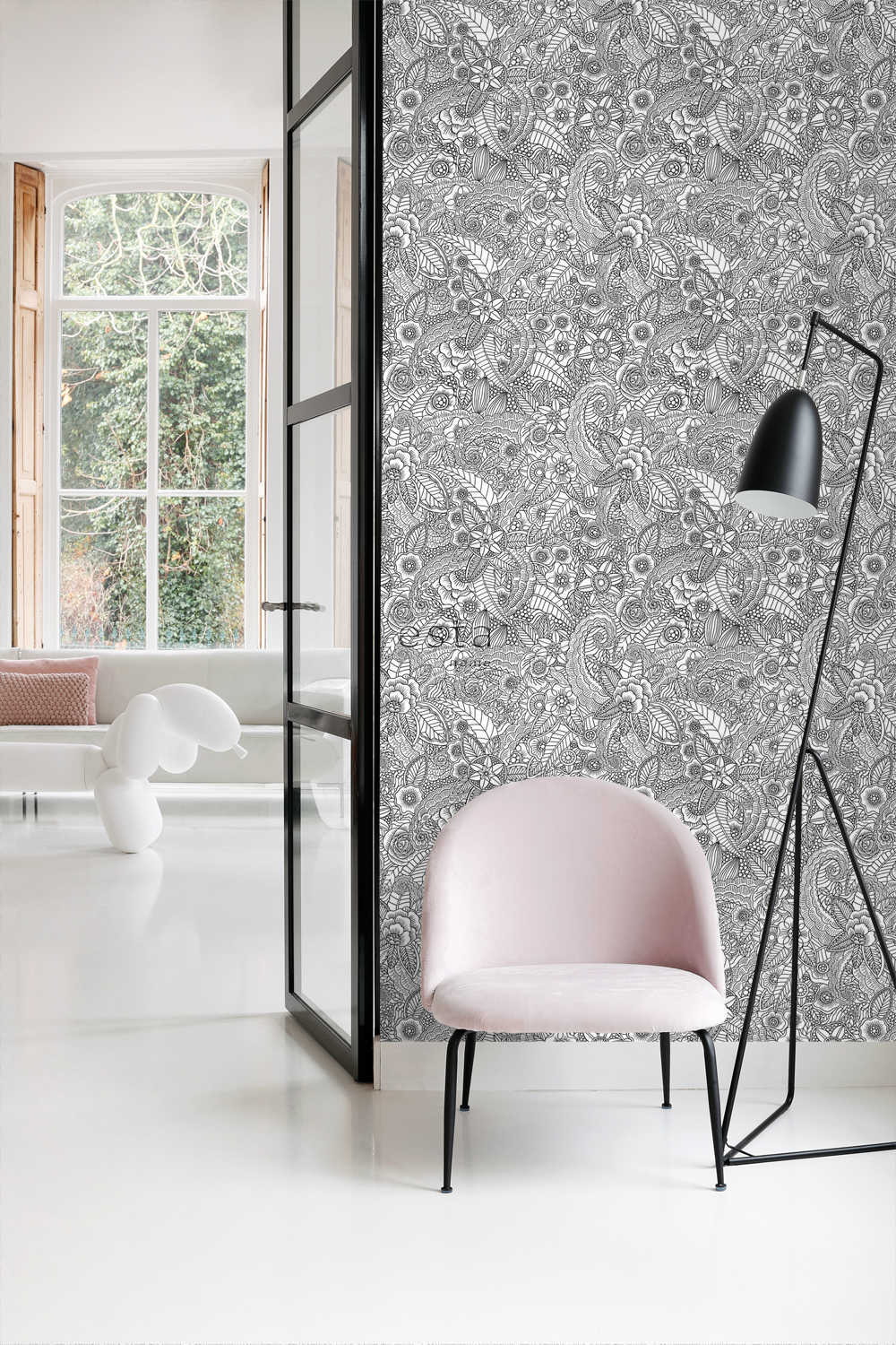 Esta Home Black & White with a splash of Gold 139117