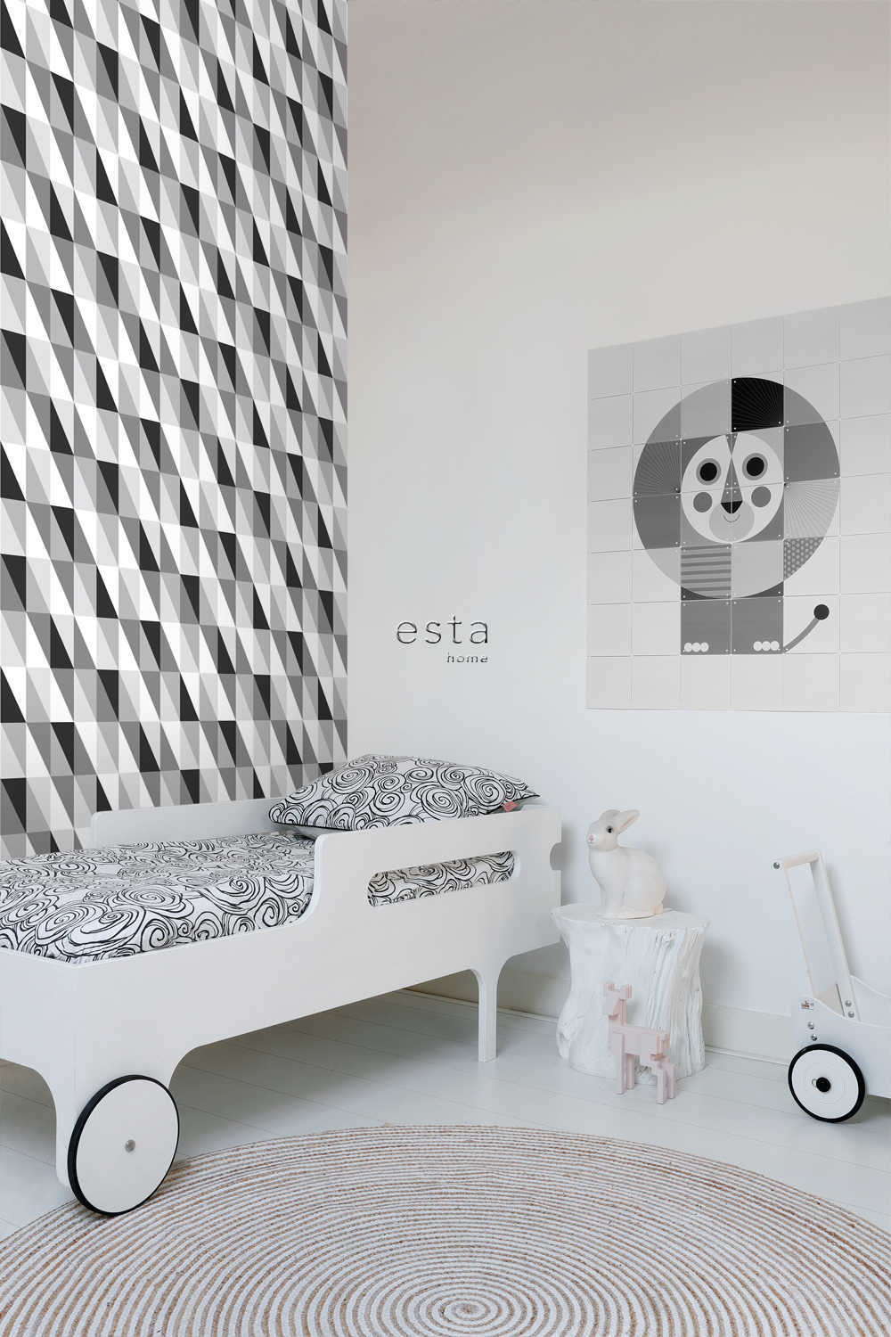 Esta Home Black & White with a splash of Gold 139121