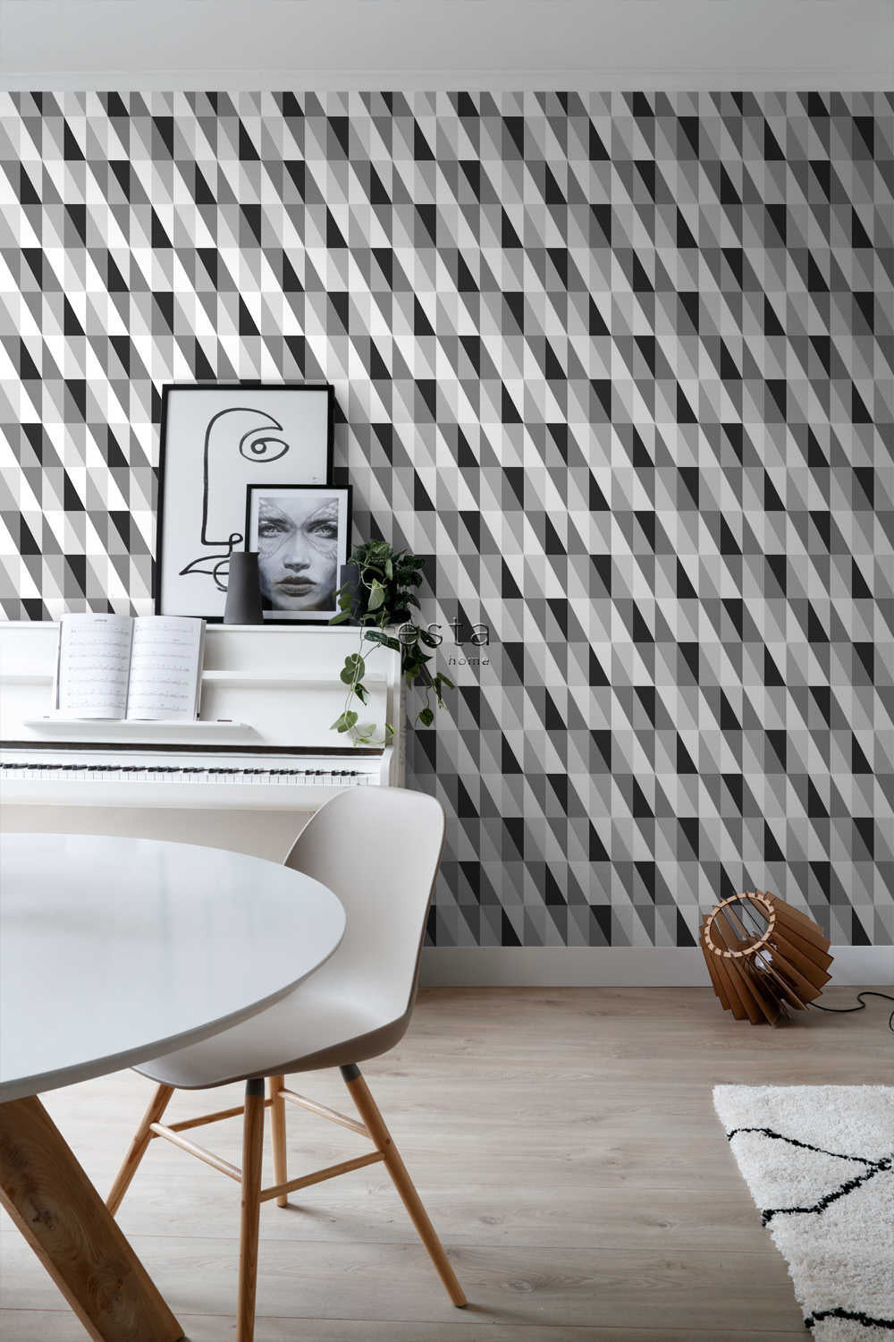 Esta Home Black & White with a splash of Gold 139121