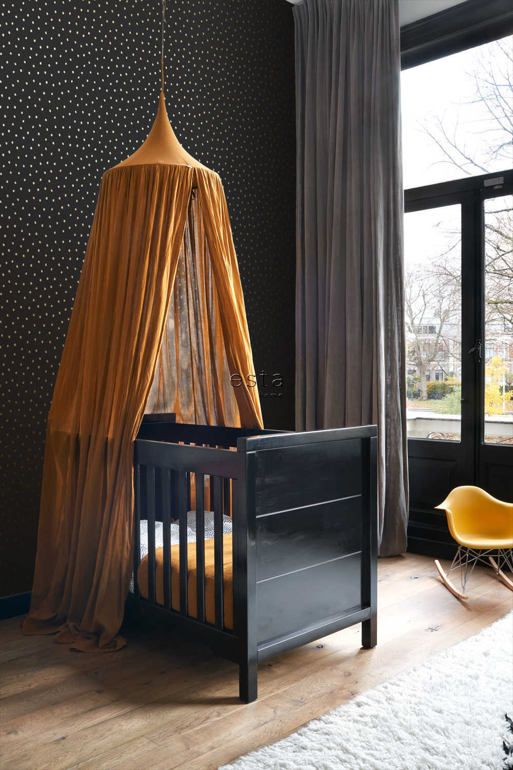 Esta Home Black & White with a splash of Gold 139122